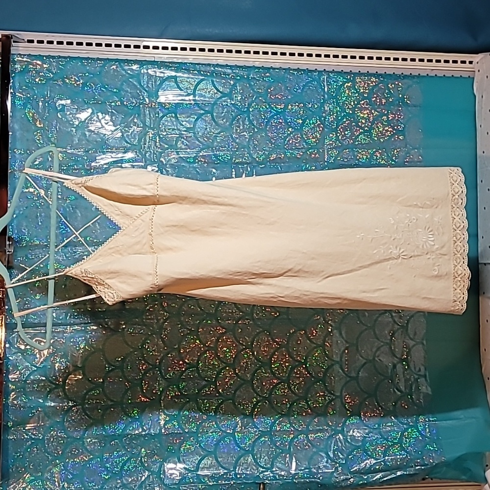 BCBGMaxAzria Cream Lace Dress